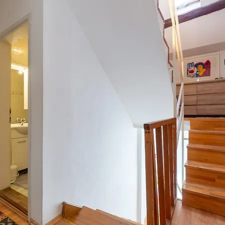 Apartment Artist With Terrace In Old Town *